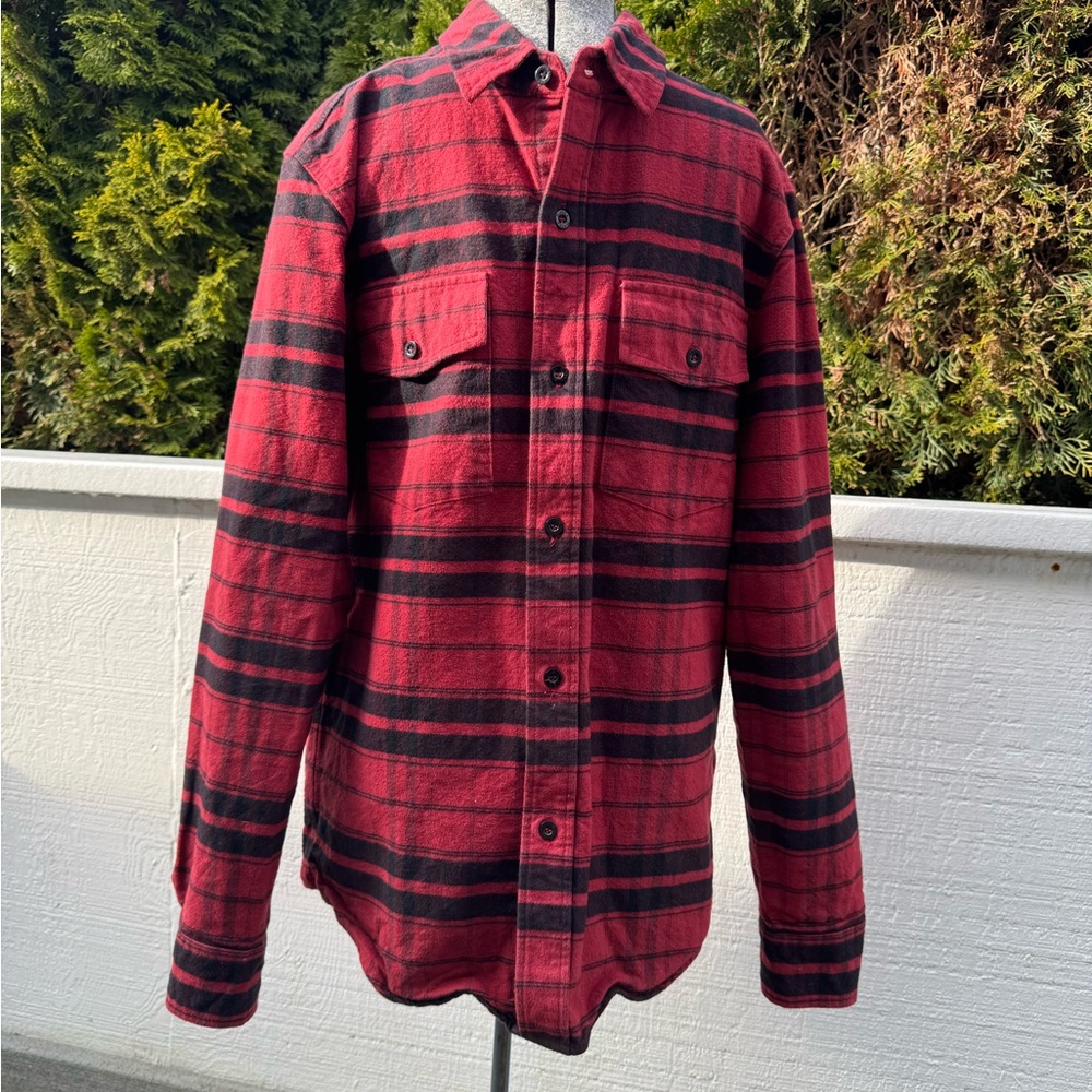 Pladra Red/Black Flannel Shirt - Made in USA - Animal Print Lining - Large